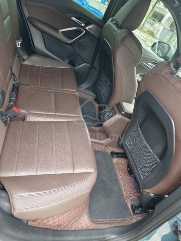 2023 BMW iX1 xDrive30 EV | Like New | Direct Owner - 5