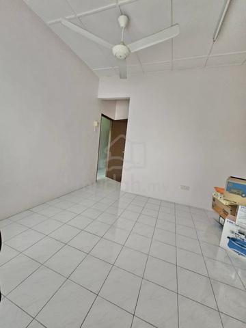 Full Loan Pulai Indah 2 Storey Medium Low Cost House Kitchen Extended 3
