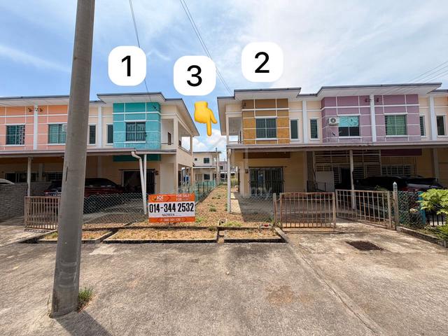 Corner Lot + Extra Privacy! 3 Unit Bersebelahan! 1
