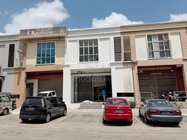 HUGE 22x90! Mount Austin 1st Floor Shop For Rent  1