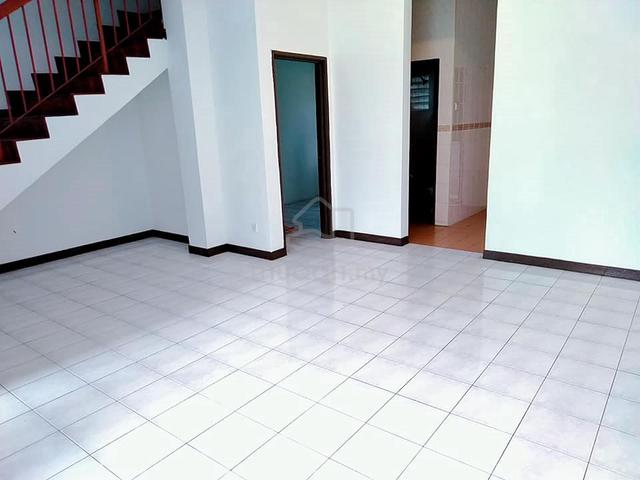 Cheap,Affordable,Strategic Location&5min to LRT 2 stry house,Puchong 1