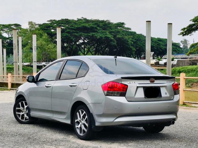 2010 Honda CITY 1.5 E (A) BOLEH LOAN 4 TAHUN - 4