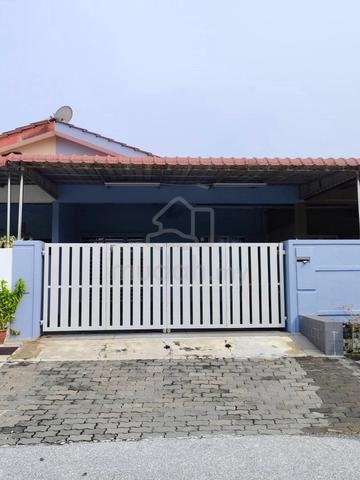 (Facing Field) Tasek Bertuah Fully Renovated Single Storey House 1