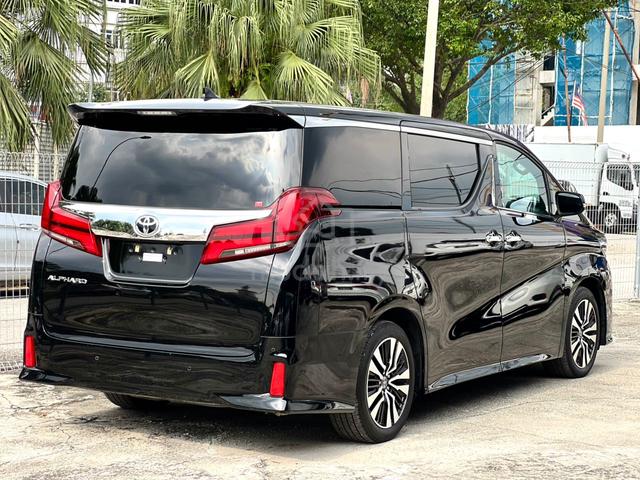 2022 Toyota ALPHARD 2.5 SC SUNROOF/ 8Y WARRANTY - 2