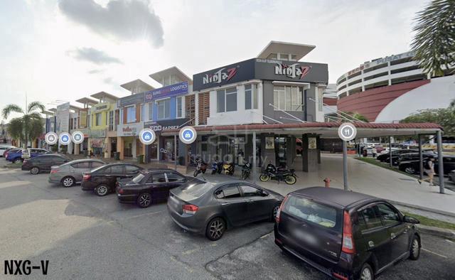 Hot Area🔥1st & 2nd Floor Shop Lot Rent!Kasuarina Bandar Botanic Klang 1