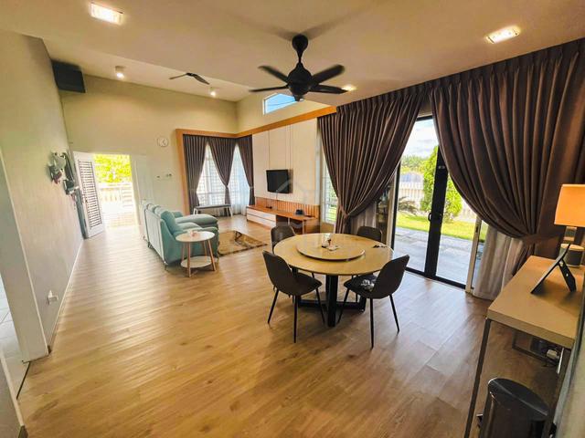 Pontian Single Storey Bungalow Corner 57x80 FT Only 1