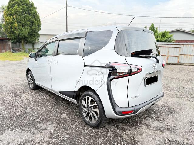 "A/TL 2018 Toyota Sienta 1.5 V (FULLSVC // 93K KM) - 4