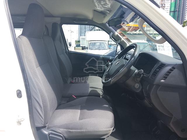 2015 Toyota HIACE 2.5 SEMI PANEL VAN (M) 1 OWNER - 5
