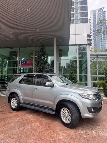 2011 Toyota FORTUNER 2.7 V TGN51R-NKPSKEFJ (A) - 1