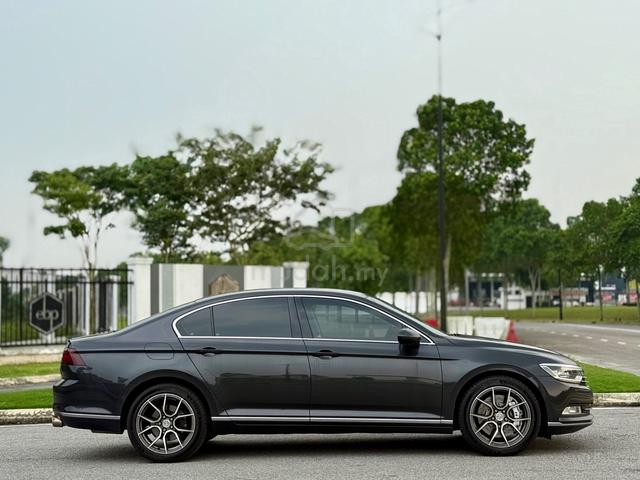 -2019- Volkswagen PASSAT 1.8 TSI COMFORTLINE PLUS - 2