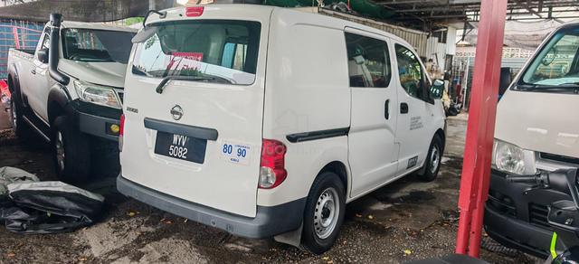 2013 Nissan NV200 1.6 (M) Semi panel Acc Free - 4