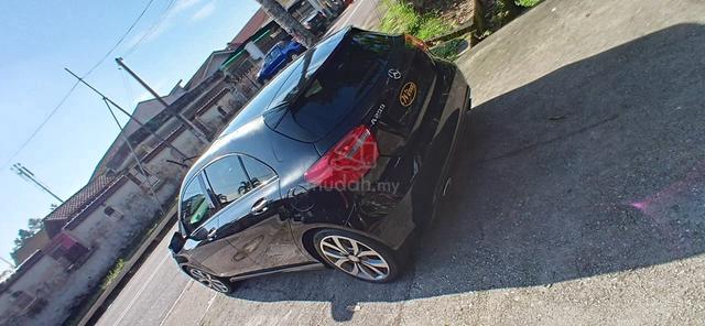2013 Mercedes Benz A200 BlueEFCY (CBU) 1.6 (A) - 4