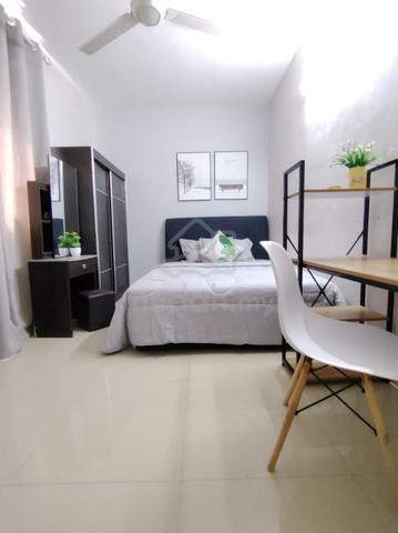 Middle Room Puncak Damansara Condo 5 min walk Lrt3 Kayu Ara 1
