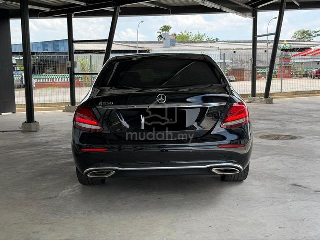 2017 Mercedes Benz E250 EXCLUSIVE (CBU) 2.0 - 5