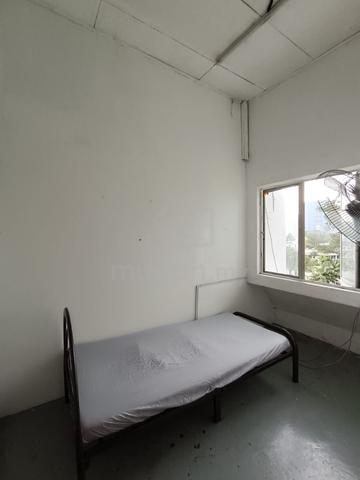 Budget Room in Uptown PJ | Easy Daily Living 1