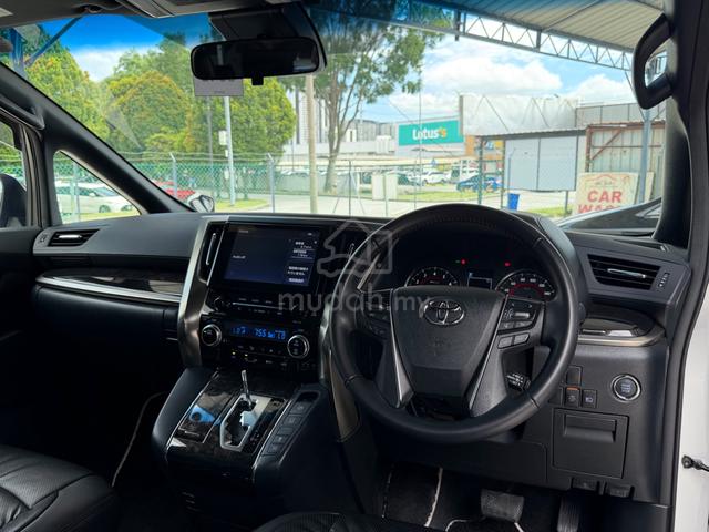 Unreg Toyota Vellfire Golden Eyes (A) sunroof - 3