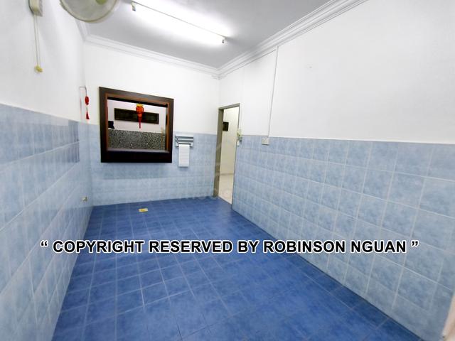 HOT~ 2 Sty House Renovated Kota Town🤩 Walking distance Jonker Mahkota 1