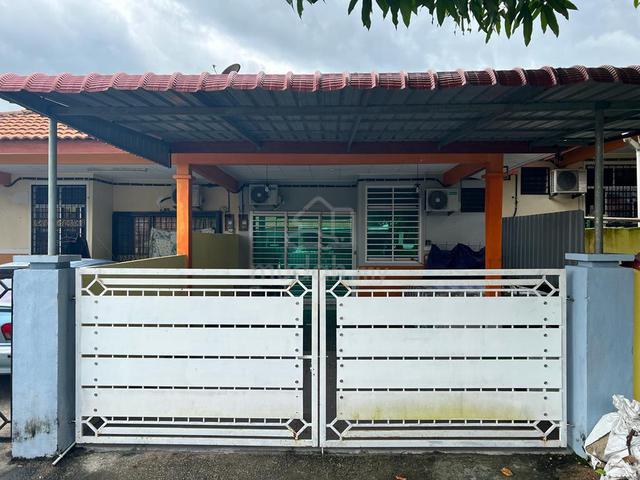 rumah teres di Intan Duyung 1