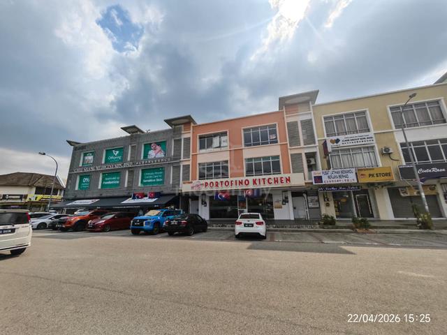 Taman Daya 3 Storey Shop Lot 22x70 Roi 4.7% 1