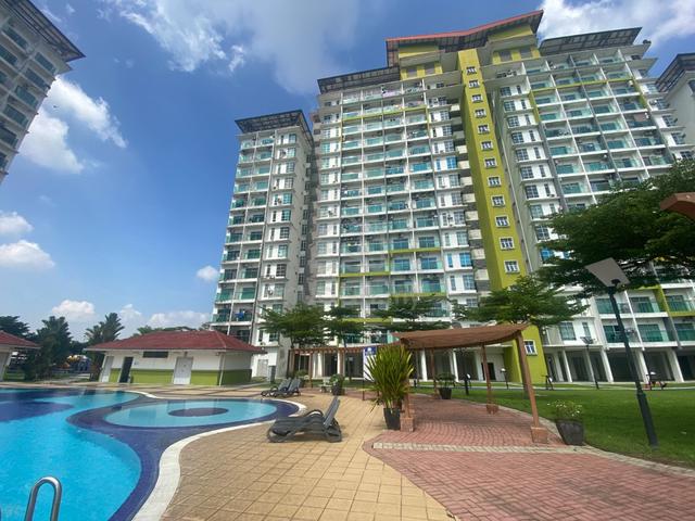 The Twin Residences @ Tampoi 1