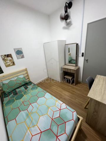 M Vertica Single Room Female Unit, 4 min walk to LRT/MRT Maluri 2