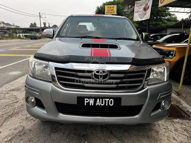 Toyota HILUX 2.5(A)VIGO D/C G VNT 4spd 4X4 pickups - 3