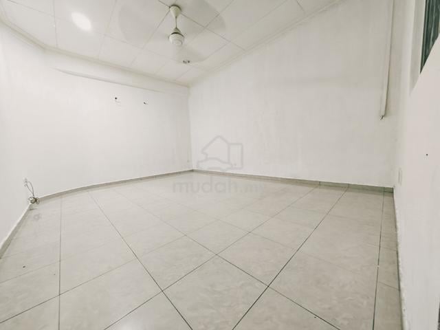 BILIK untuk DISEWA (INDUSTRY
MALIM JAYA) 1
