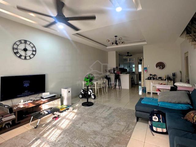 PARTLY FURNISHED Single Storey Lorong Gelang Bandar Puteri Klang SALE 1