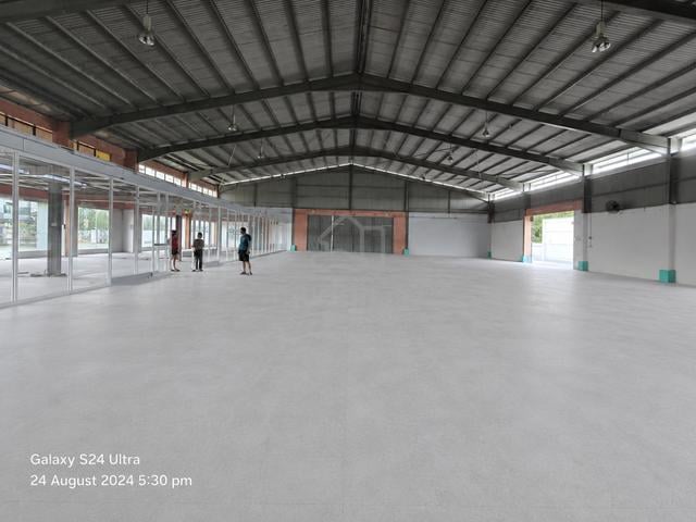 1.5 Storey Bungalow Showroom, Teluk Intan, Perak (Q5595) 1