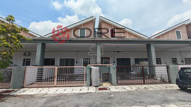 Teres Setingkat Depan Jalan Utama Kinding Flora Untuk Dijual 1