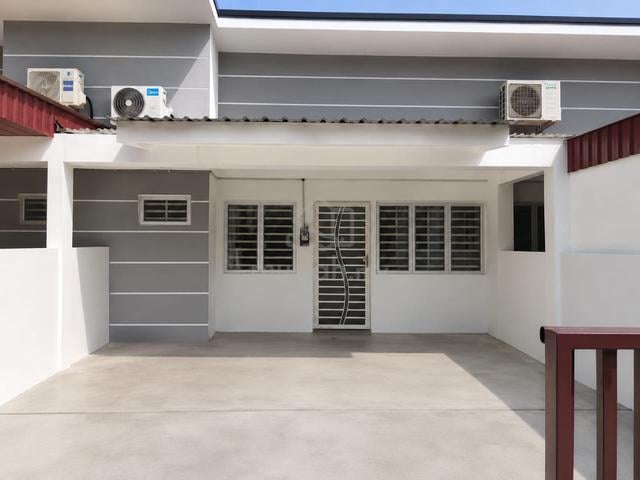 (👍👍👍 Must Buy 👍👍👍) Fully Renovated Taman Desa Aman@ Padang Serai 1