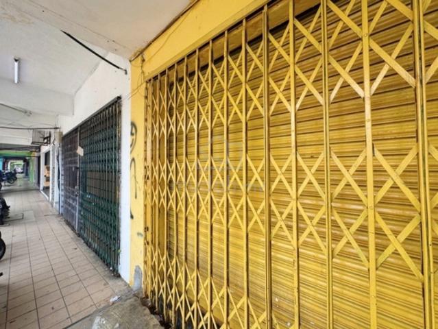 Klang Taman Sri Andalas Shop Lot Ground Floor 1