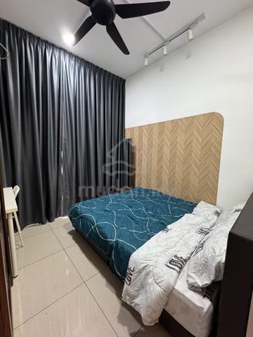Female Balcony Room For Rent 1