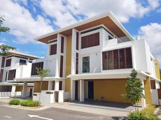 3 Storey Semi D @ Astana Residence, Presint 8, Putrajaya 1