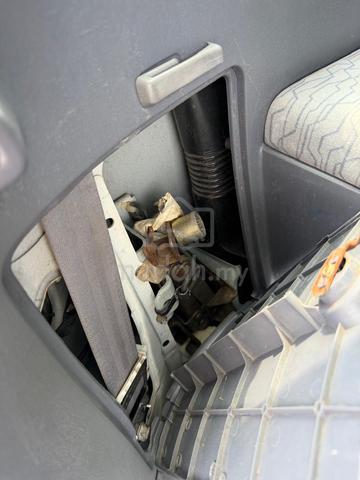 2001 Toyota IPSUM 2.0 (A) - 5