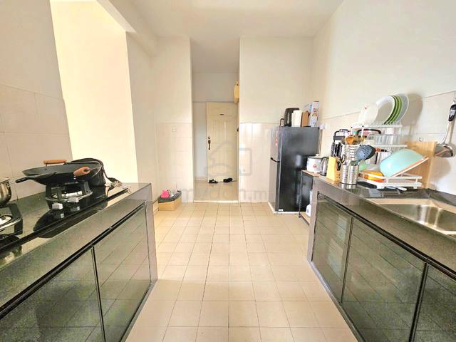 [BilikSingle (Lelaki)+Aircond] Suriamas Condo, Bandar Sunway Subang PJ 3