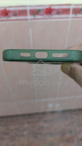 IPhone 12Pro Max Case 6Pcs - photo 2 of 4