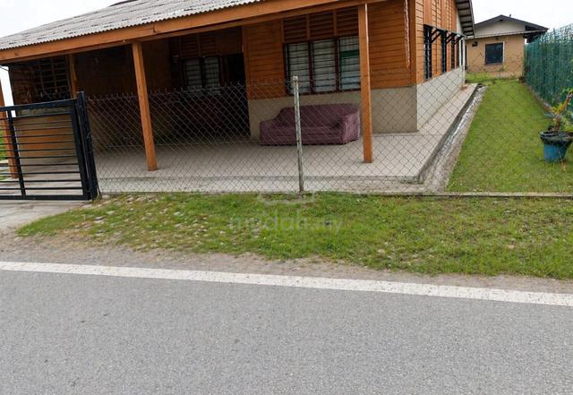 Rumah Teres Lot Untuk Dijual 1