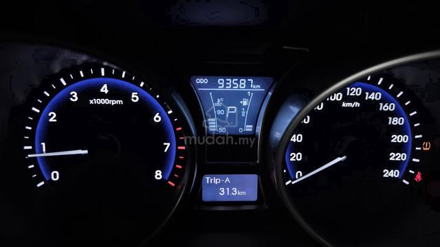 2013 Hyundai VELOSTER 1.6 PREMIUM (A) ORI MIL* 93K - 3