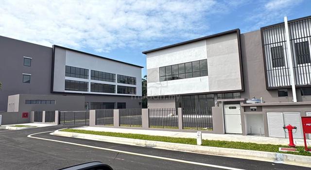 Brand New Semi-D Factory Warehouse Air Hitam Klang  For Rent 1