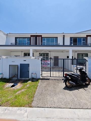 Durian Tunggal 2 Storey Terrace partial furnished for rent 1