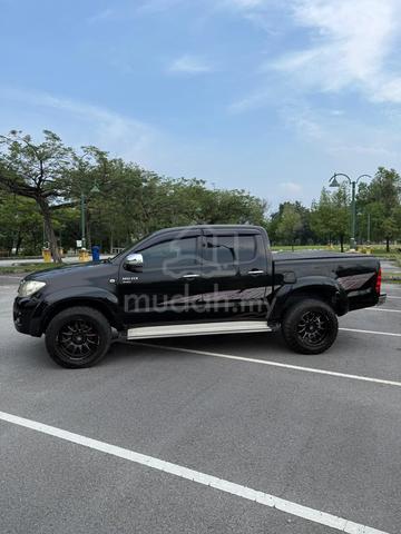 2009 Toyota HILUX 2.5 G DOUBLE CAB (A) - 5