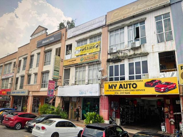 Selangor Taman Subang Perdana first-floor Corner Shop-office For Rent 1