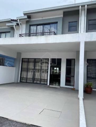 For Rent -- Huge Landed Diamond City Aster Near Eco Majestic, Semenyih 1