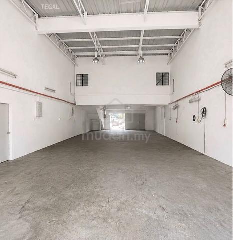 Hicom Industrial Estate, Seksyen 26 1.5 Storey Factory For Rent Big 1