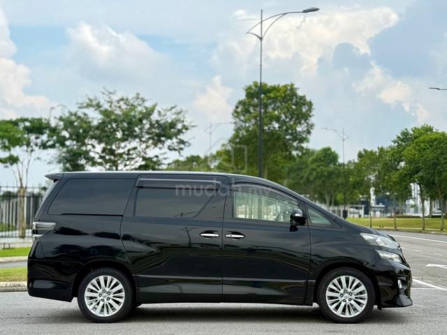 -2014/19- Toyota VELLFIRE 2.4 X FACELIFT (A) AWD - 2