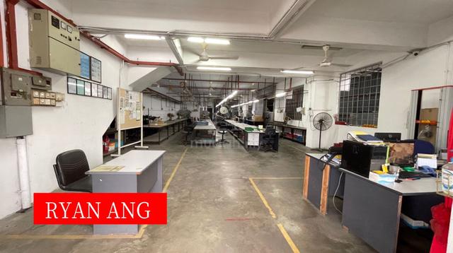 1.5 Storey Semi-Detached Factory For Sale At Juru 1