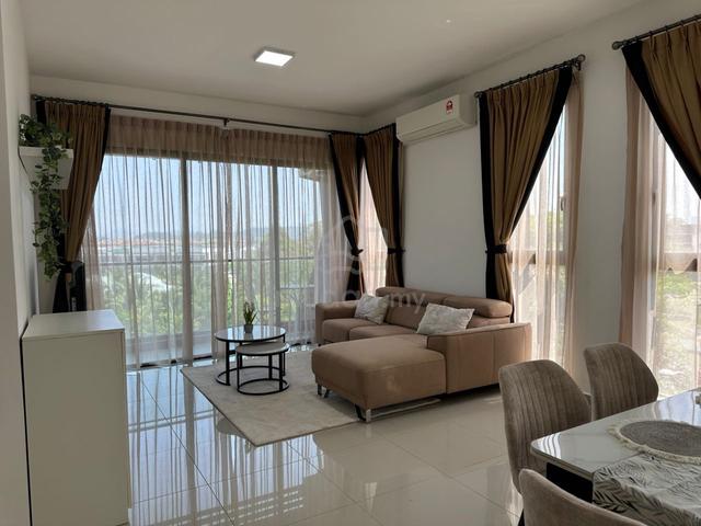 Riverside Residence 1