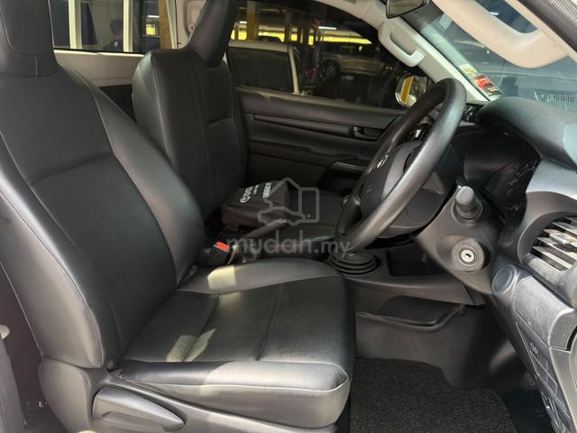 2024 Toyota HILUX 2.4 E MY22 (M) 9K MILEAGE ONLY - 5