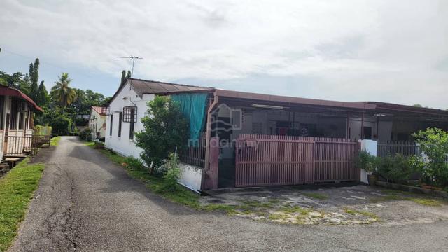 Below market value Single storey Taman Setia near to Petani Jaya 1